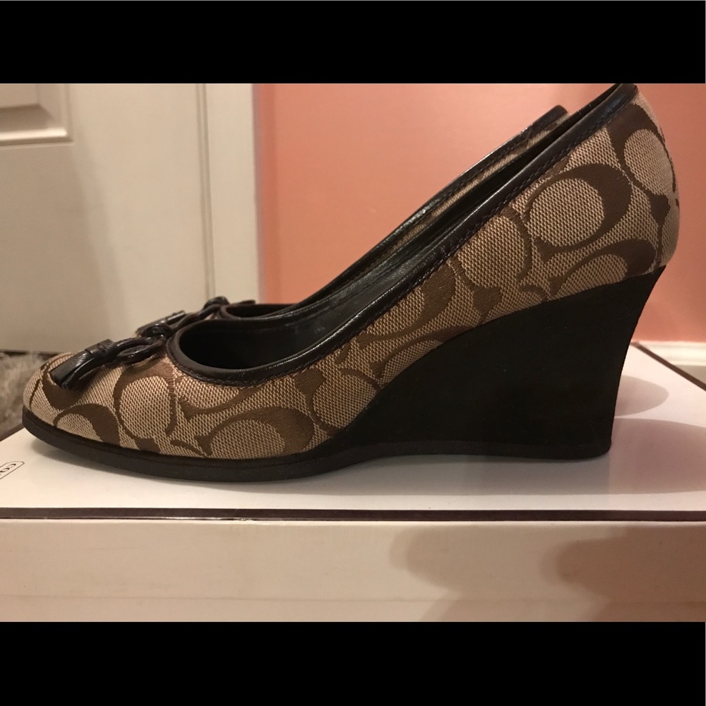 Authentic Coach Signature Khaki Heels/Wedges 7.5